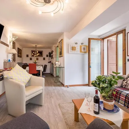 Апартаменты Casa Heli 2 View Сан-Дзено-ди-Монтанья